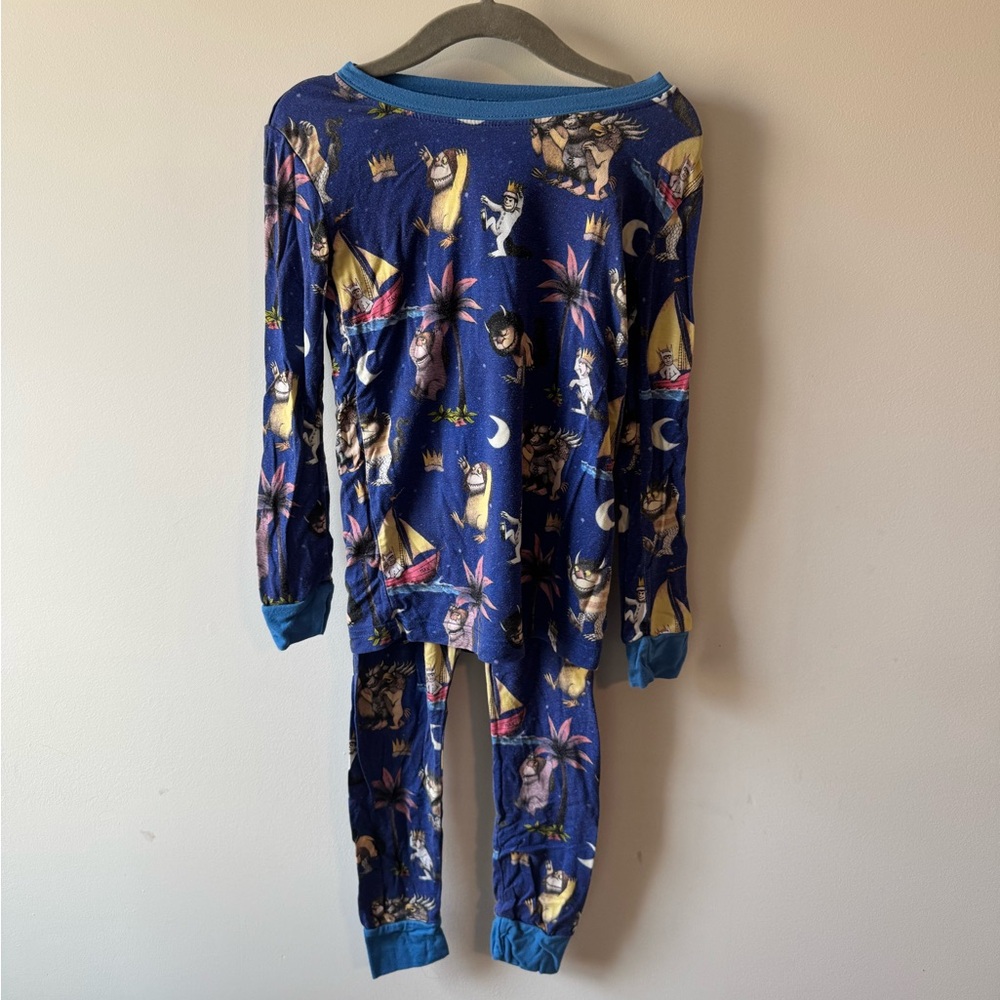 Little Sleepies 2 piece set
Where the Wild Things Are Size 4T